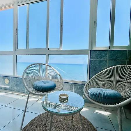 Apartment Seaside Haven *