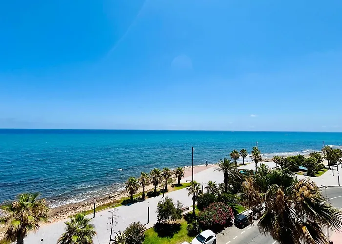 Seaside Haven Lejlighed